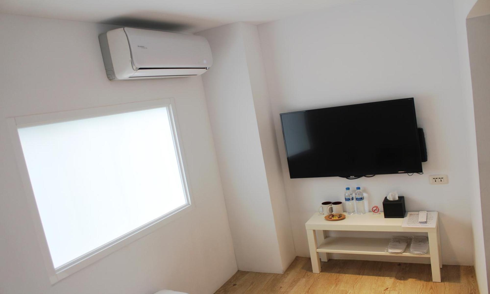 4Plus Hostel Taipei Exterior photo